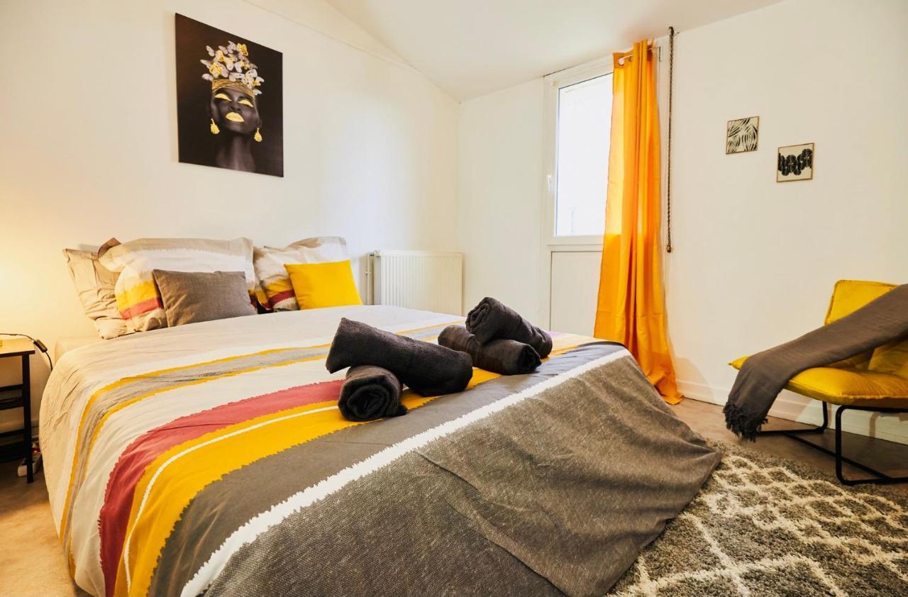 Mona Lisa : Superbe Loft Centre Ville - Parking Gratuit - Wifi Ultra Rapide-Appareil Massage-Netflix-Jeu Societe ทรัวส์ ภายนอก รูปภาพ
